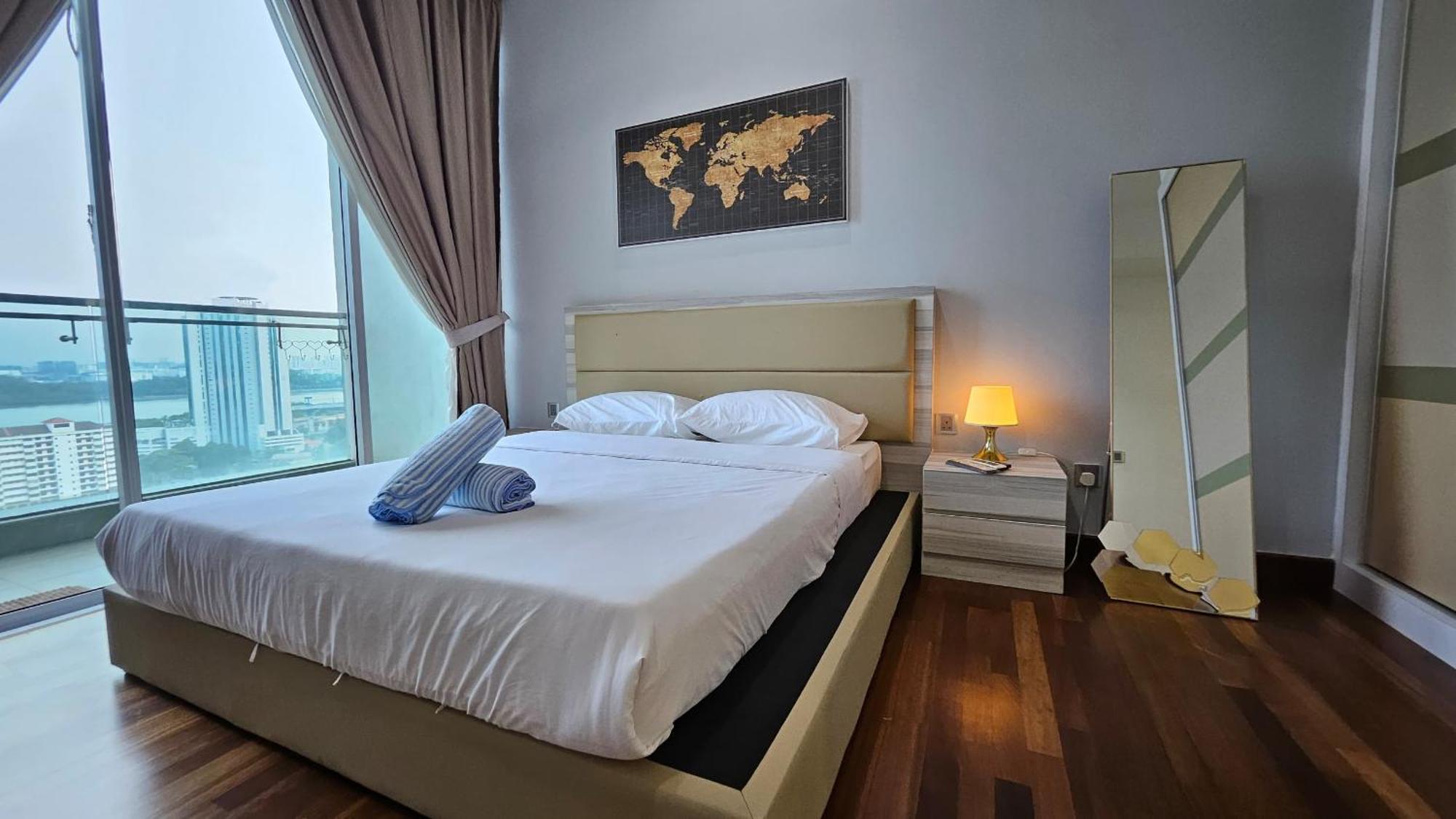 Paragon Suites Studios With Private Jacuzzi Near Ciq Rts Johor Bahru Extérieur photo